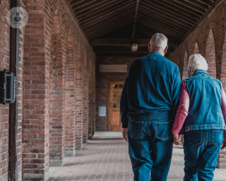 Older couple taking care of their knee health